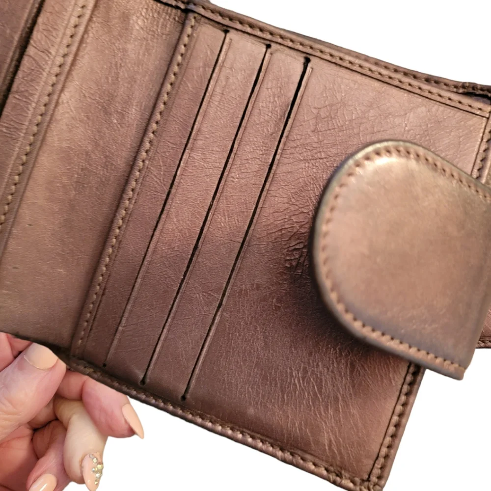 CHANEL | Lavender Cotton Club Interlocking CC Logo Compact Wallet 2008-'09 - Picture 6 of 16